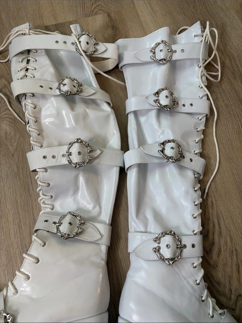 Ellie Shoes White 500-KAMORA Chunky Platform Thigh High Buckle Boots Size 7 goth